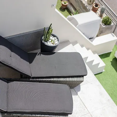 Elegant Semi-detached With Sea Views In * Costa Adeje (Tenerife)