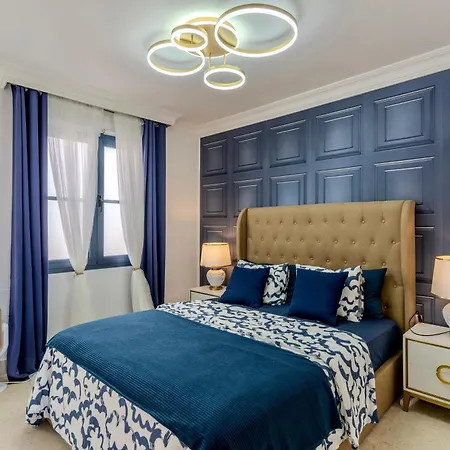 Elegant Semi-detached With Sea Views In Apartamento Costa Adeje (Tenerife)