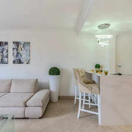 Elegant Semi-detached With Sea Views In *