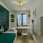 Apartamento Elegant Semi-detached With Sea Views In *