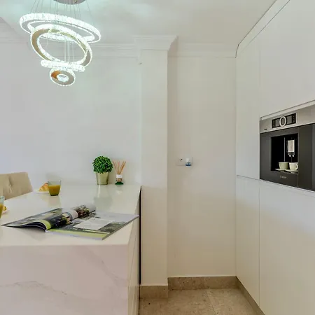Elegant Semi-detached With Sea Views In * Costa Adeje (Tenerife)