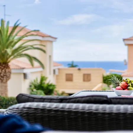 Апартаменты Charming Semi- Detached In Mirador Del Duque Адехе