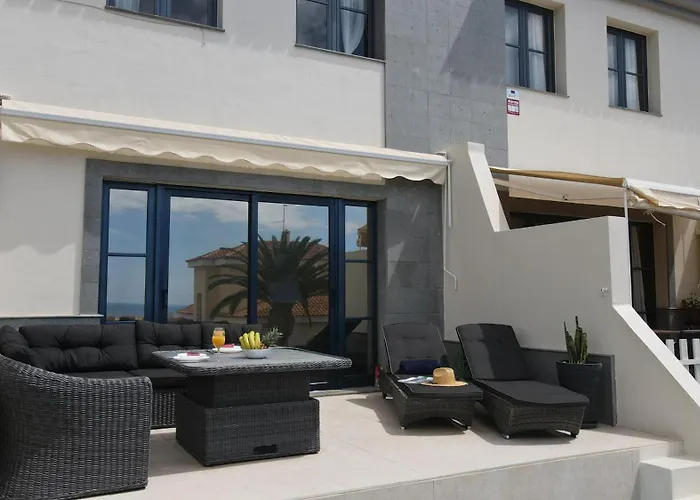 Charming Semi- Detached In Mirador Del Duque