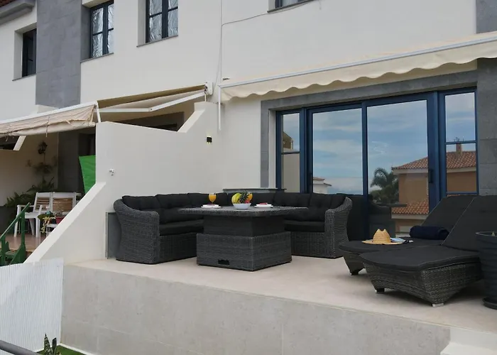 Charming Semi- Detached In Mirador Del Duque Apartament