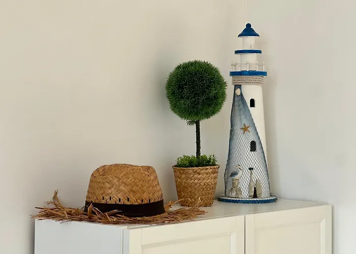 Elegant Semi-detached With Sea Views In * أذيخي